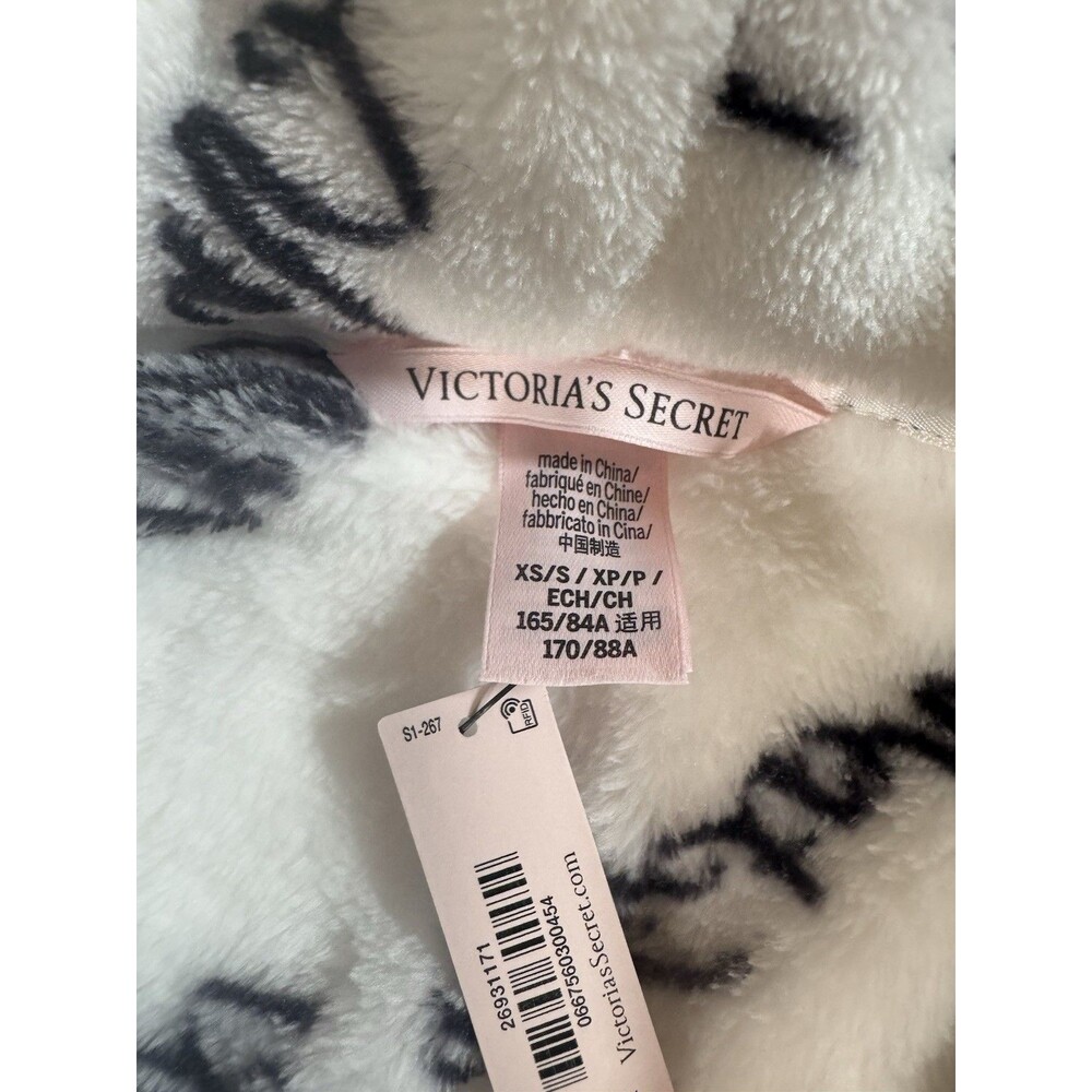New Victoria Secret Plush Robe White Script Soft Bridal Getting Ready XS S M - Picture 4 of 6
